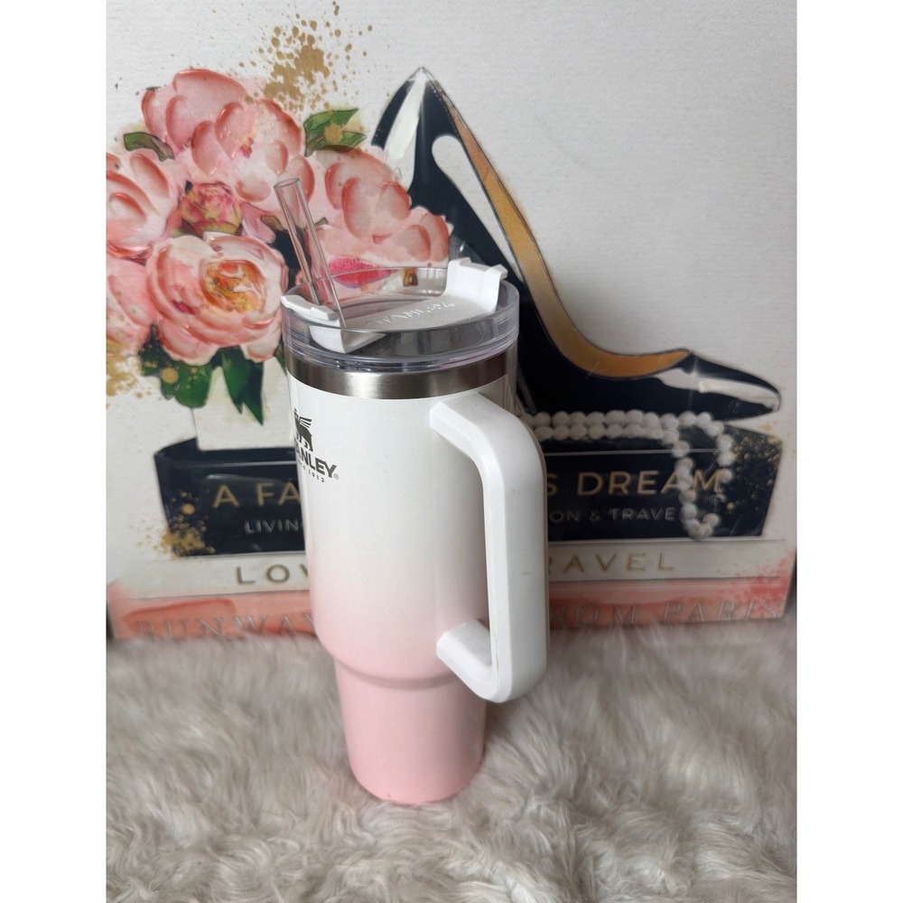 Stanley Adventure Quencher H2.0 FlowState 40oz Tumbler White Pink Ombre Gradient - Picture 3 of 5